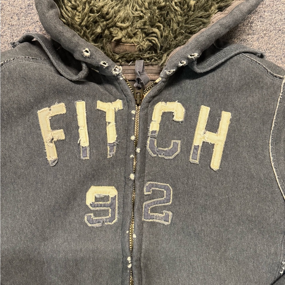 Abercrombie and Fitch Wolf Jaw Fur Jacket Size L - Picture 3 of 7